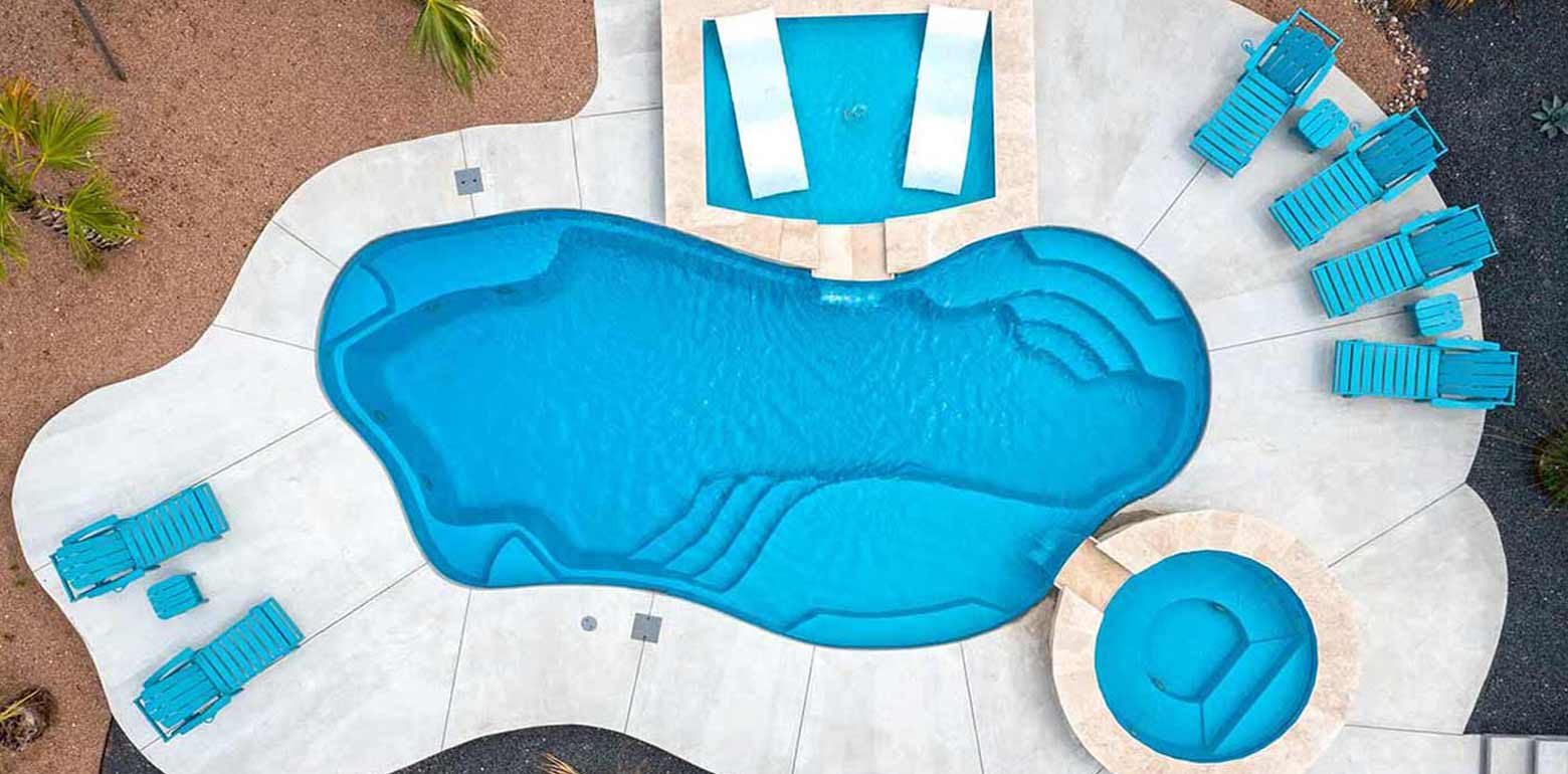 Aviva Pools Aria fiberglass inground pool