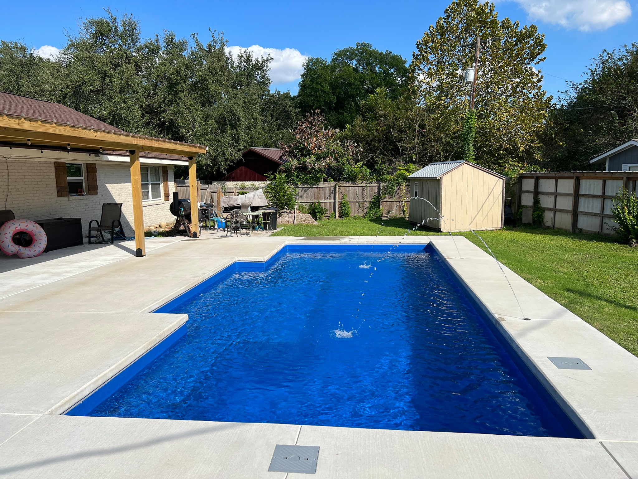 Aquamarine Pools Dynasty 30 Model fiberglass pool by AVIVA Pools from