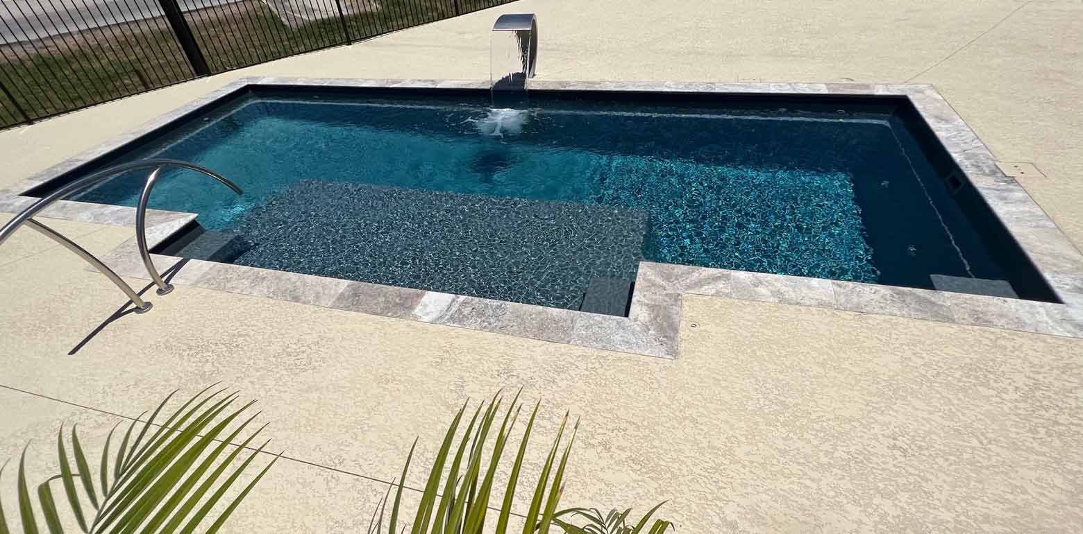 Dynasty 30 model from AVIVA Pools