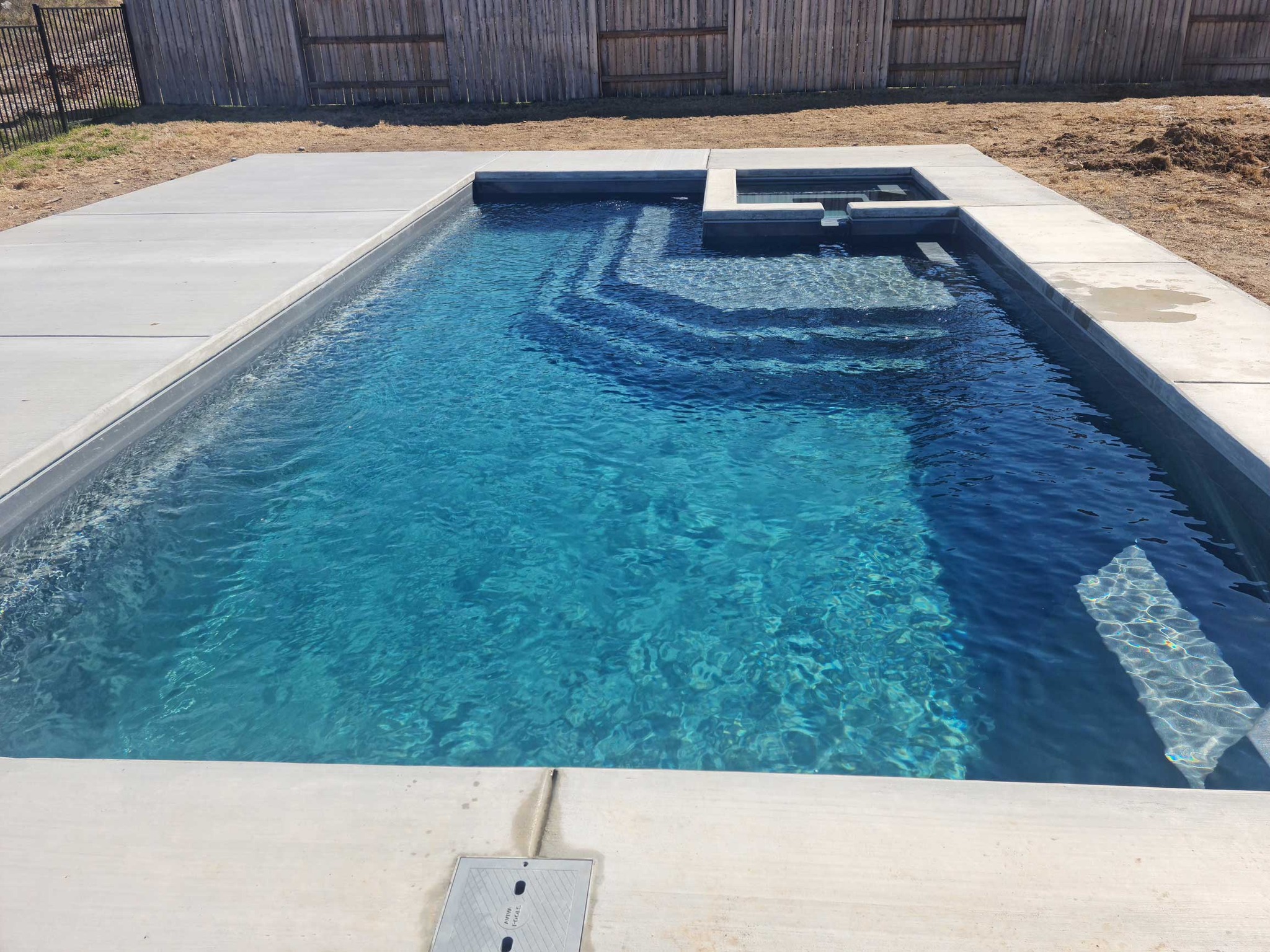 Aquamarine Pools Luxe 30 Model fiberglass pool by AVIVA Pools from AquaPools