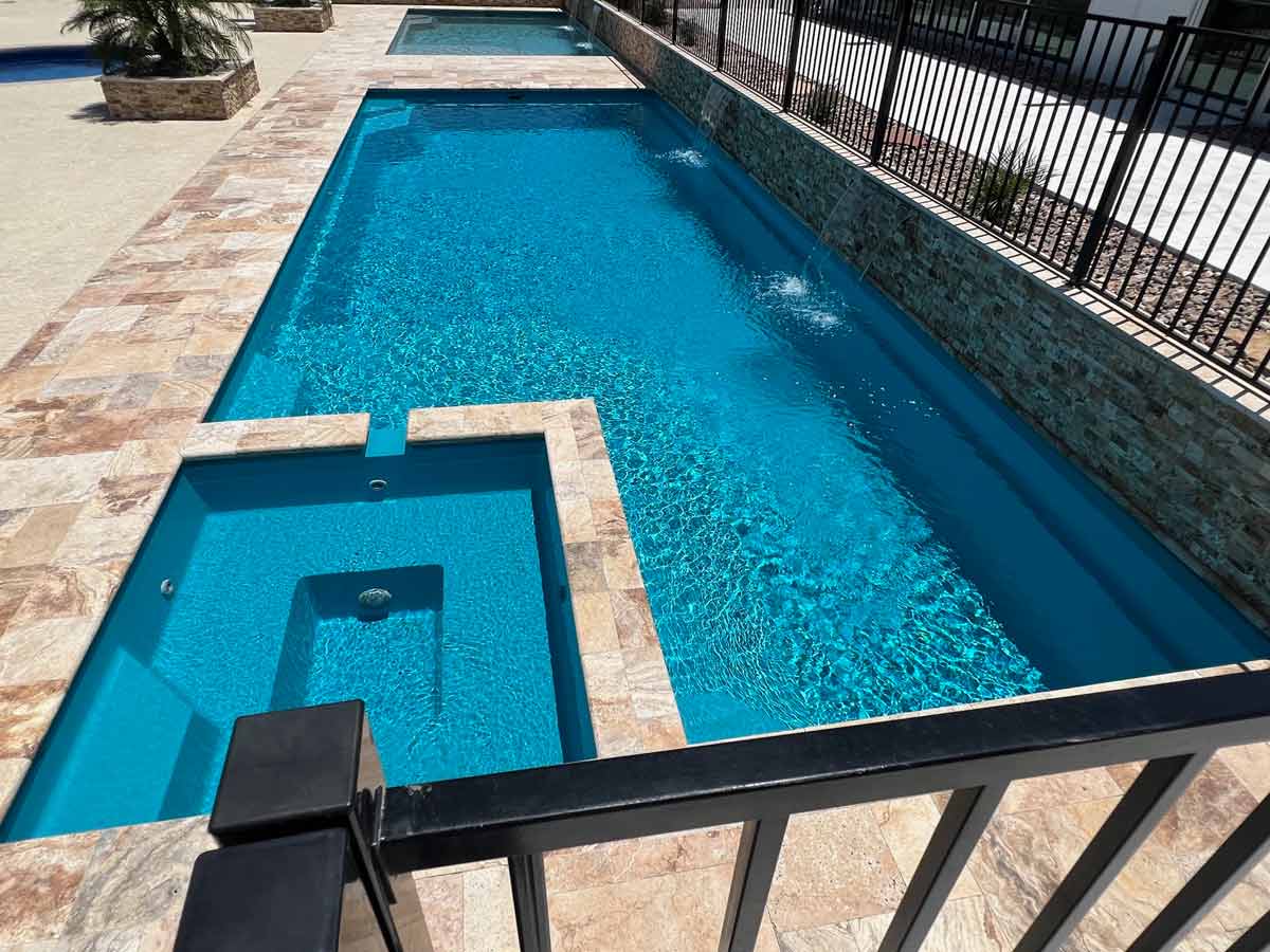 Luxe 40 model fiberglass pool from Aquamarine Pools