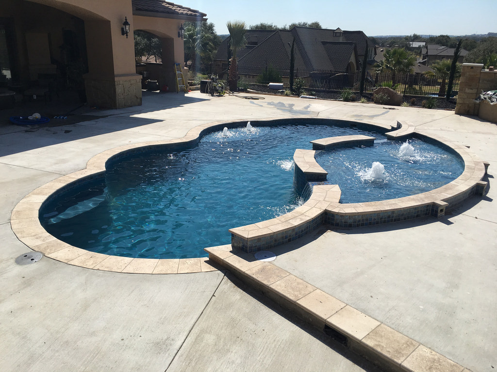 Tanning Ledge Options for Your Swimming Pool from Aquamarine Pools