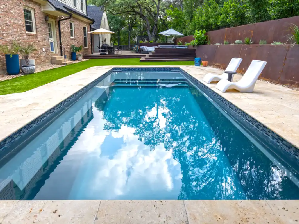 AquaPools-Texas-Fiberglass-Swimming-Pool-Award-Winner