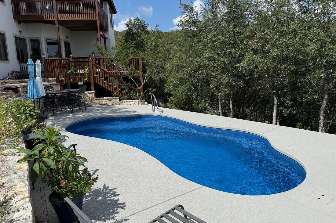 Fiberglass Pools Built in the USA