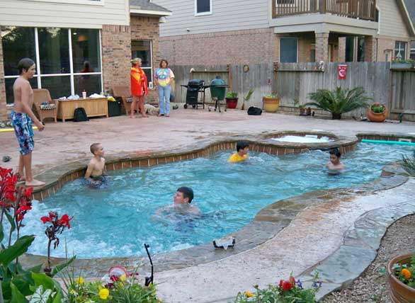 Aquamarine Pools texas swimming pool builder
