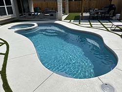 Design build contractor swimming inground pool Hollywood Park, Texas. Aquamarine install companies tanning fiberglass pools Live Oak, Tx. 78233.