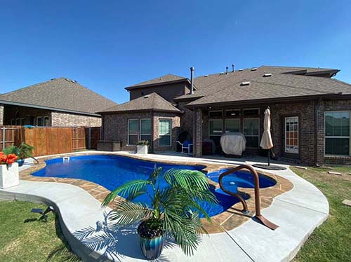 Aquapools contractor prefab concrete inground pool install Georgetown, Texas. Canyon Lake fiberglass swimming spool pools special price builder companies.
