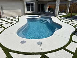 Aquapools install small swimming inground pool build Timberwood Park, Texas. Bulverde fiberglass plunge pools design contracting companies prices.
