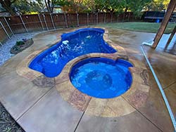 Design contractor small gunite swimming pool build Universal City, Texas. Seguin inground fiberglass pools at cost prices install Aquamarine companies.