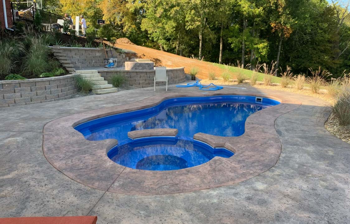 Aviva Pools Serene fiberglass inground pool