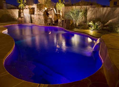 LED lighting for fiberglass swimming pools