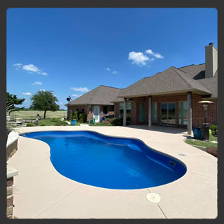 Eden 32 fiberglass pool by AquaPools
